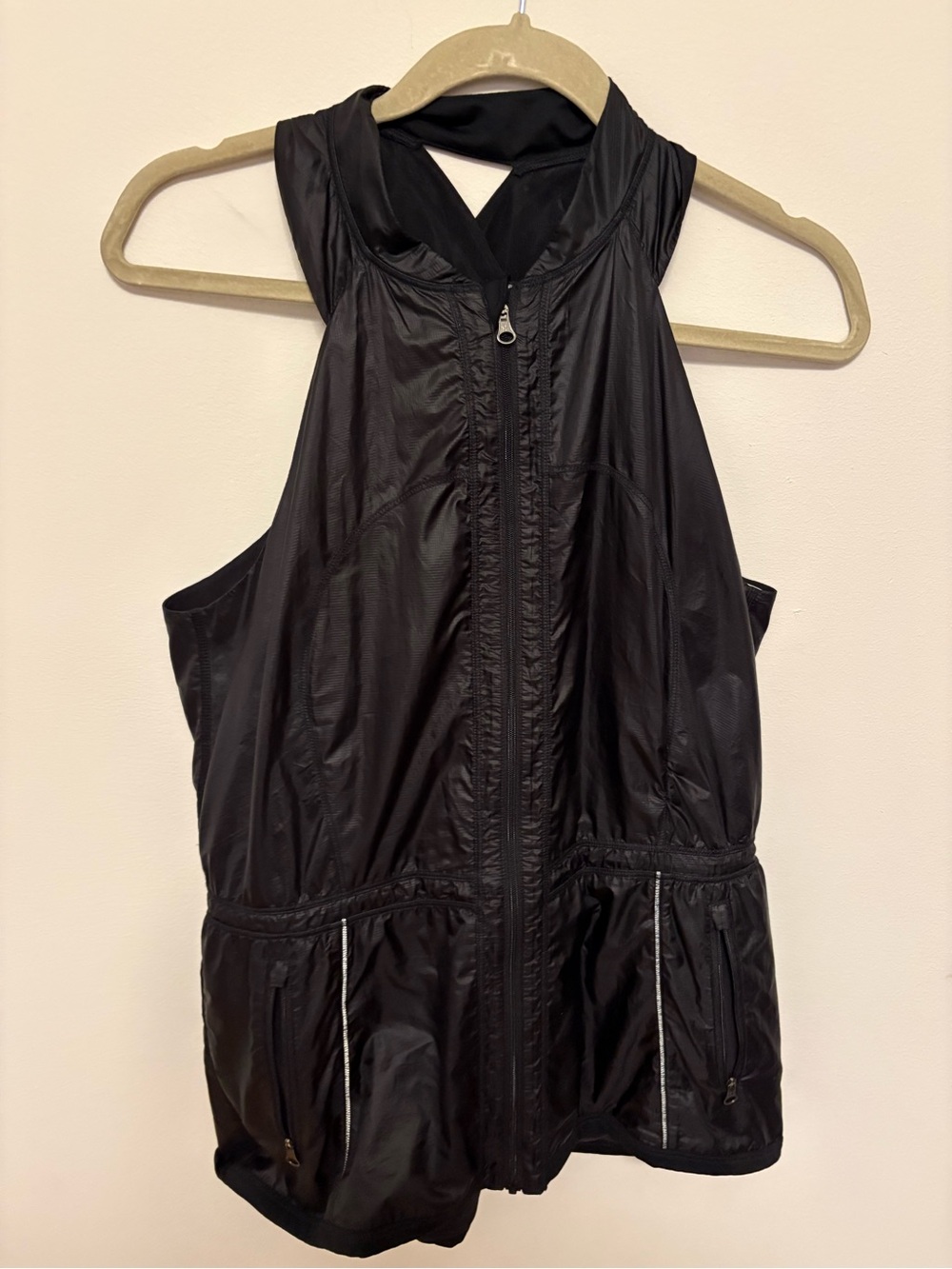 lululemon athletica run with the sun Sleeveless Zip Hooded Vest approx Sz 6